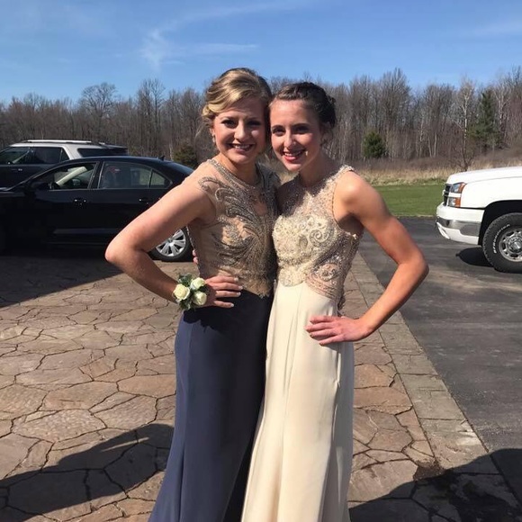 Prom Dress - Picture 4 of 4